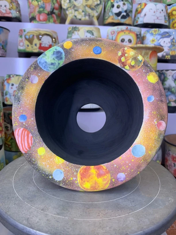 帽檐星球花盆，内口径10.8，外口径15.5，高度7.5