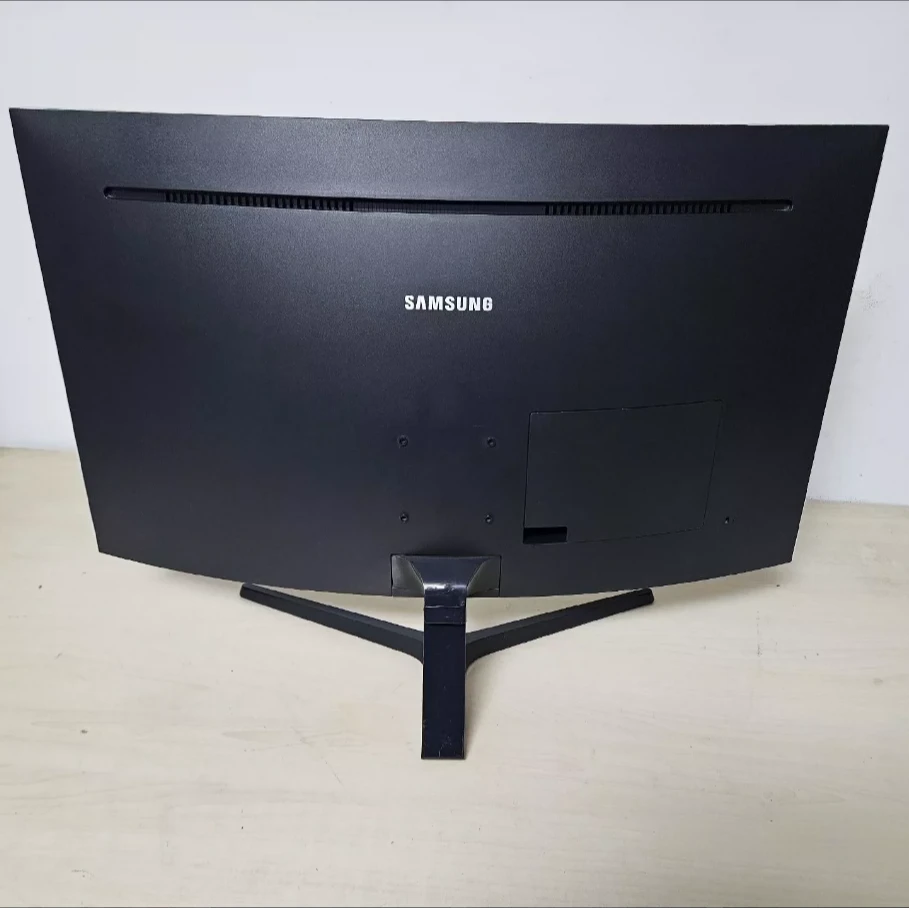 9新 Samsung/三星 2K 144HZ 高端无边框游戏电竞显示器