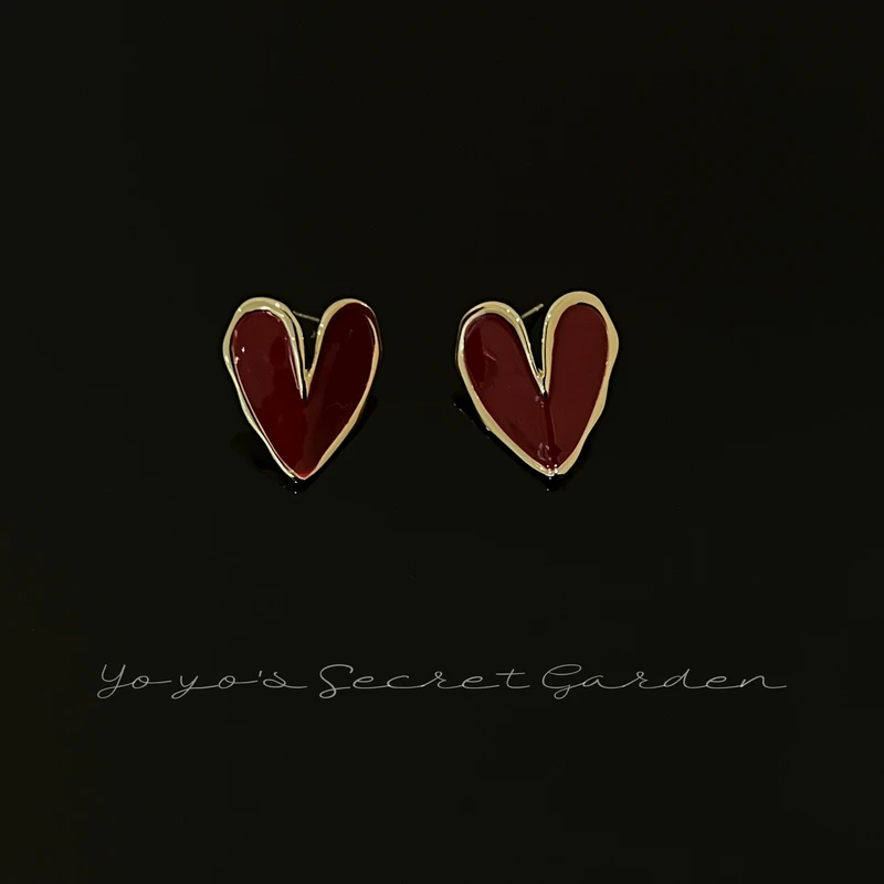 铜合金树脂耳饰 少女感酒红色滴釉爱心耳钉0211