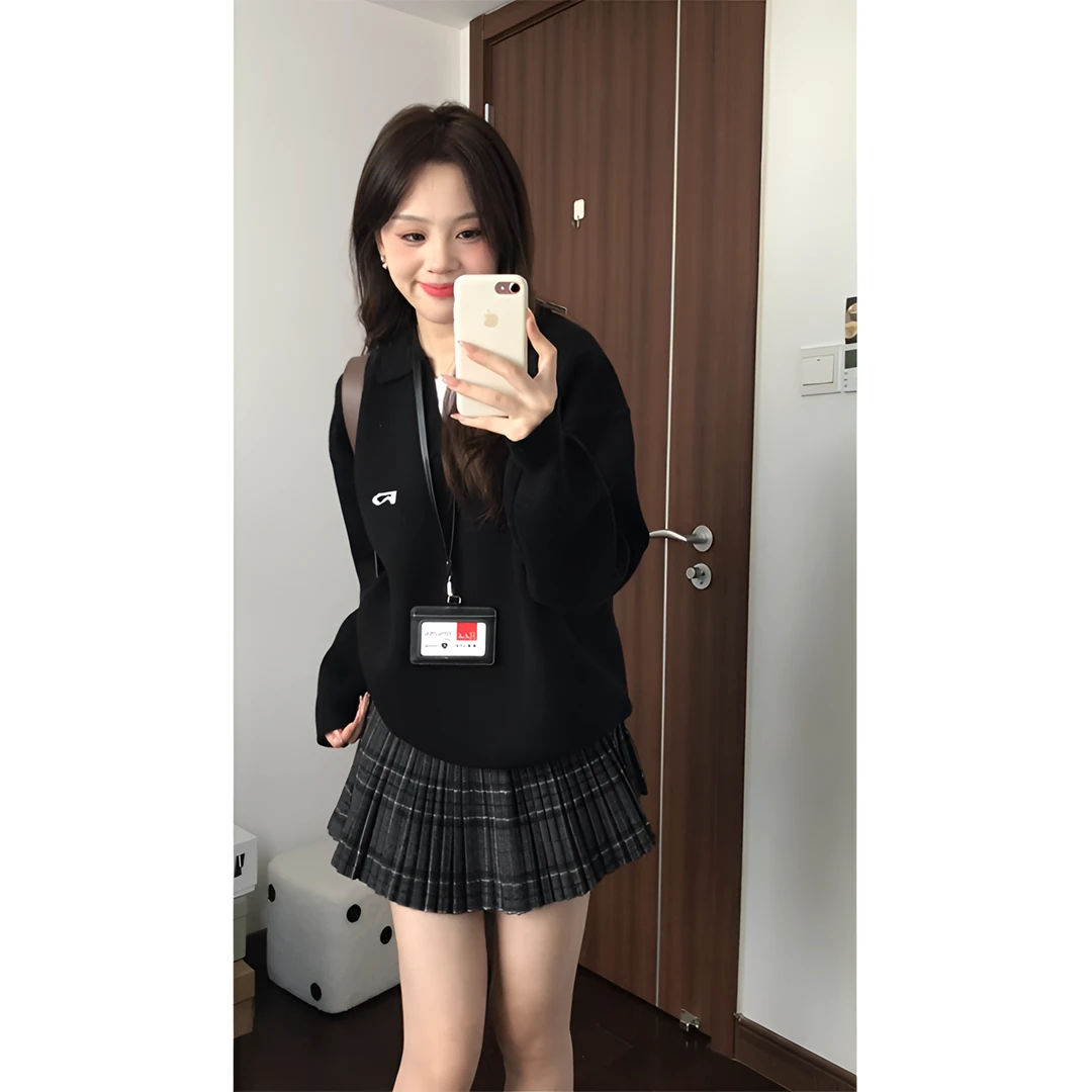 2024秋季新款女士韩系学院风V领宽松百搭针织长袖上衣显瘦百褶裙