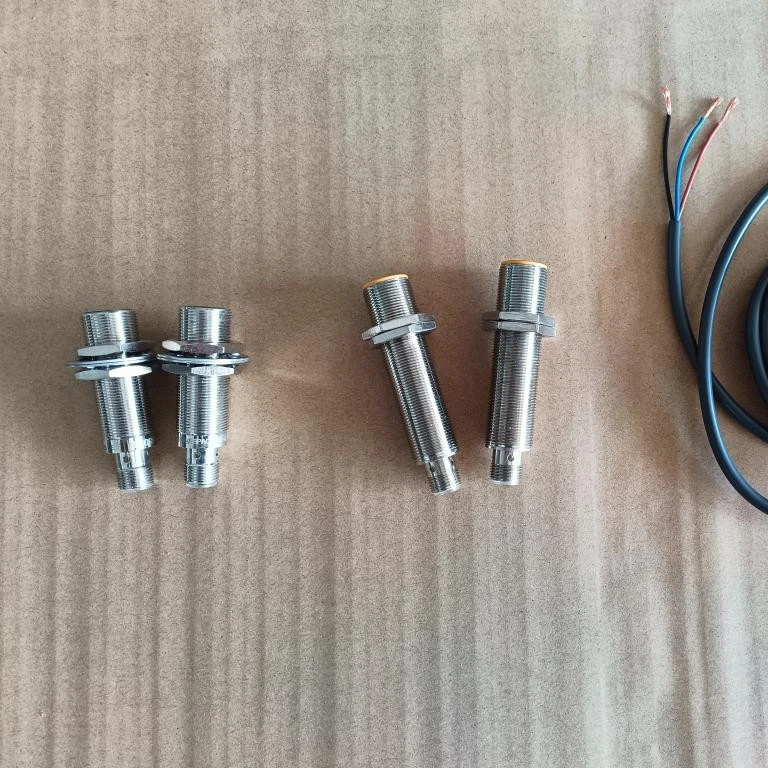 接近开关(也叫深度探头测量钢丝绳下放速度等)