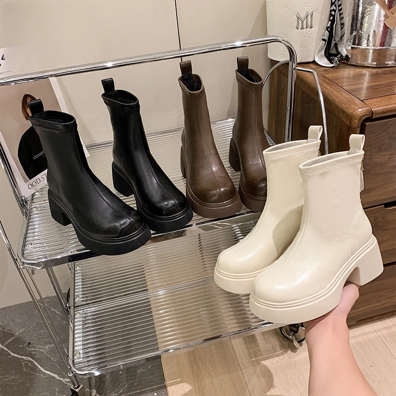 品牌爆款英伦风米白色厚底瘦瘦靴女百搭韩系秋季新款短靴加绒女靴