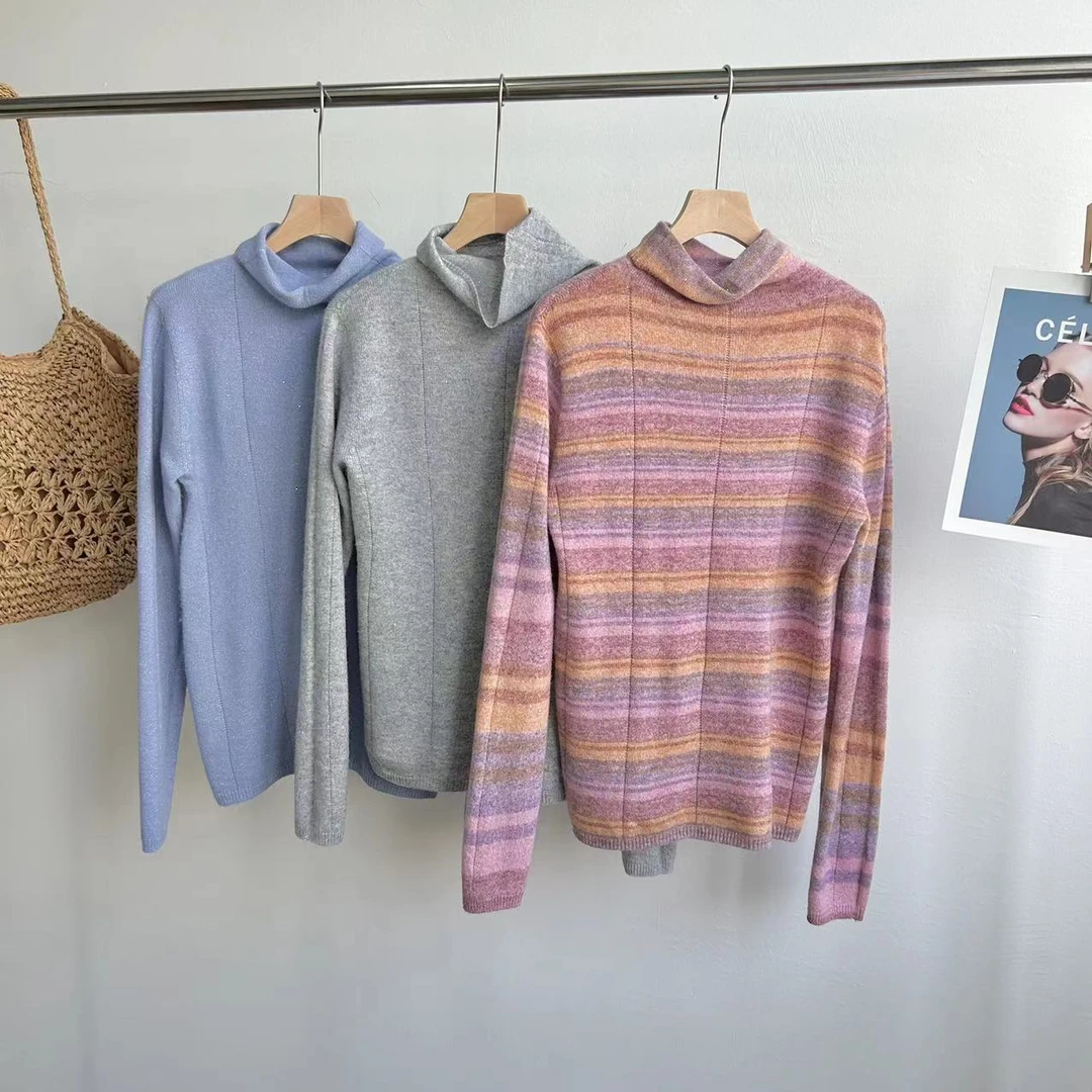 P390P   高领小珠片拼条软糯无缝一体套头长袖针织衫（卡码拍大）