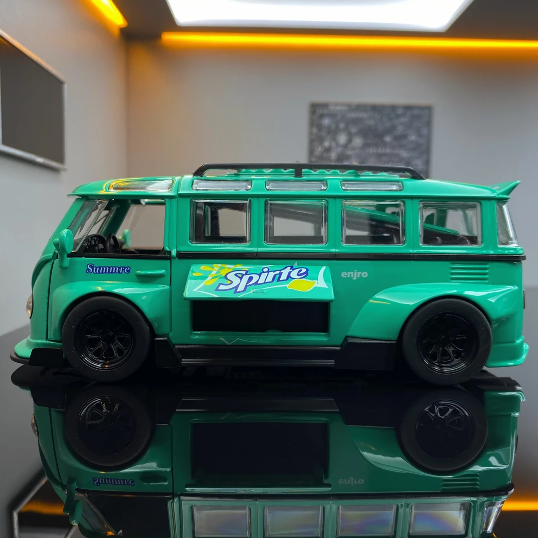 【82年的雷碧】展会限定 T1合金全开1:32汽车模型礼品摆件