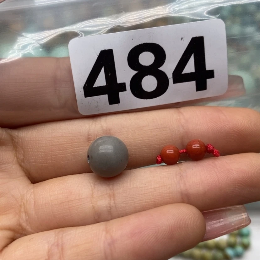 【闪购商品】南红玛瑙颈饰未镶嵌又****?