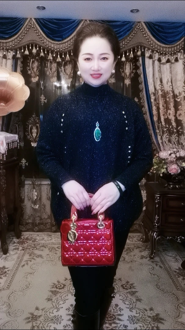 时尚休闲减龄大码毛衣