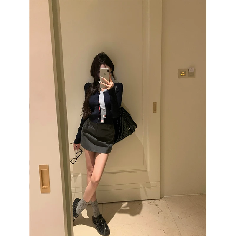 withmin白兔 韩系学姐 气质灰色西装休闲百搭A字半身短裙2411262