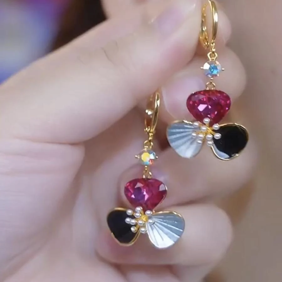 合金耳饰 超仙紫色花瓣耳扣2025年新款潮轻奢时尚耳环女气质耳饰