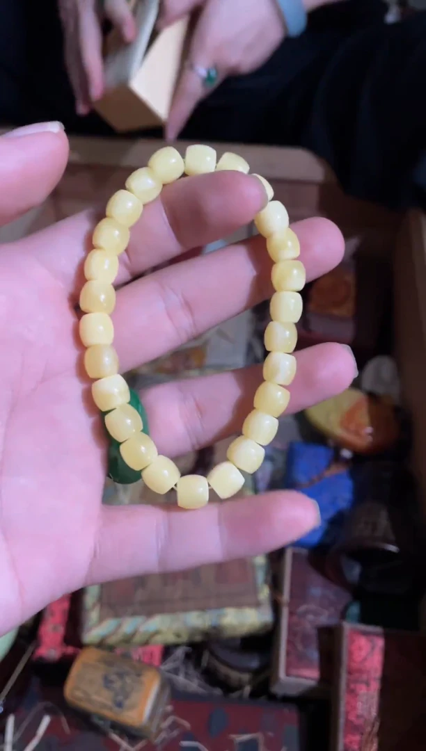 【闪购商品】蜜蜡手串未镶嵌德诚精品专属摆件