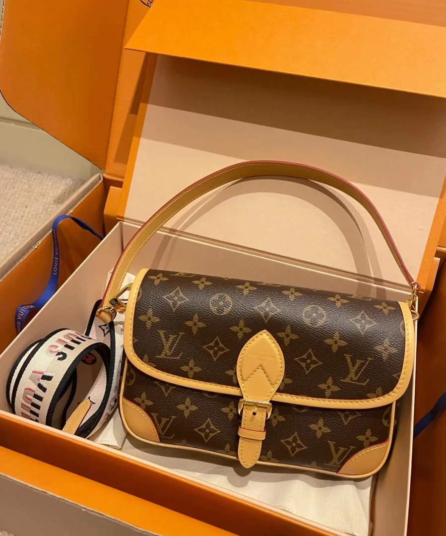 全新未使用 LouisVuitton/路易威登 法棍 全套 拍下送检