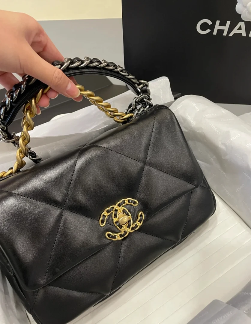 全新未使用 Chanel/香奈儿 黑金小号19bag  芯片全套 拍下送中检