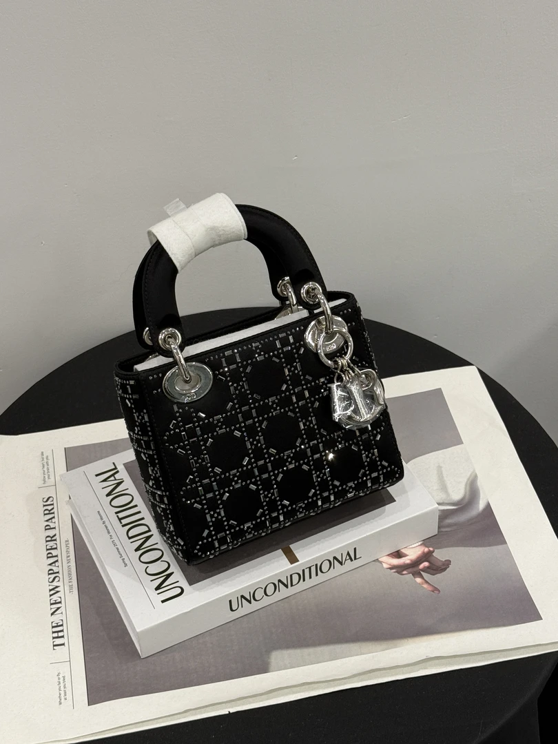 99新 DIOR/迪奥 25年 黑色缎面水钻三格戴妃  大全套 拍下送中检