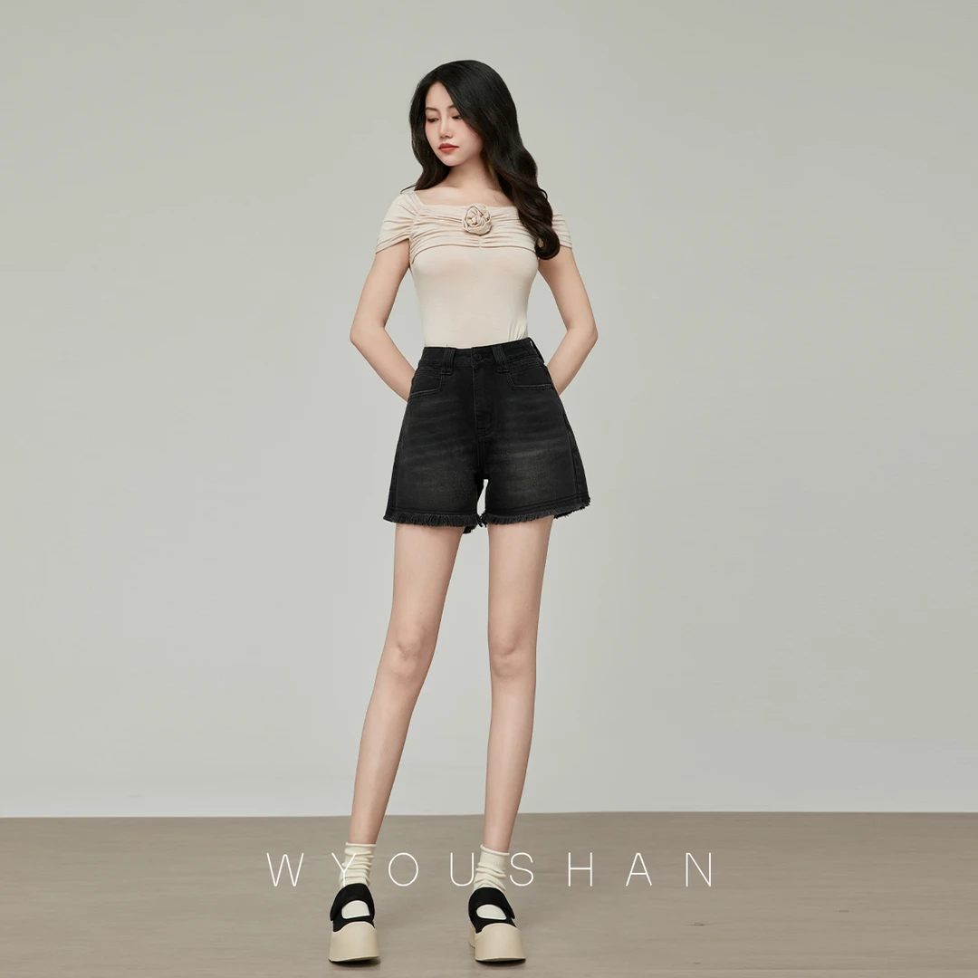 【王幼珊】黑色牛仔短裤女夏高腰热裤新款2025宽松毛边a字裤子053