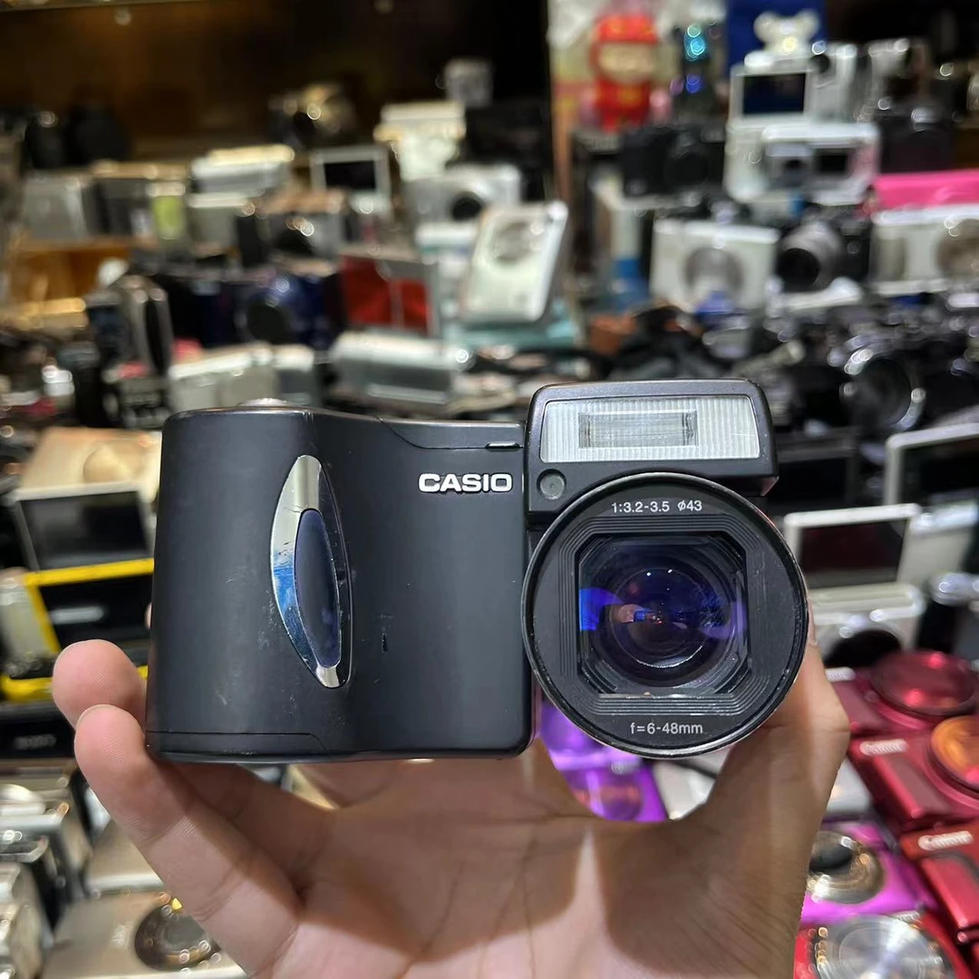95新 Casio/卡西欧 卡西欧QV-2900UX二手翻转自拍 只配内存卡