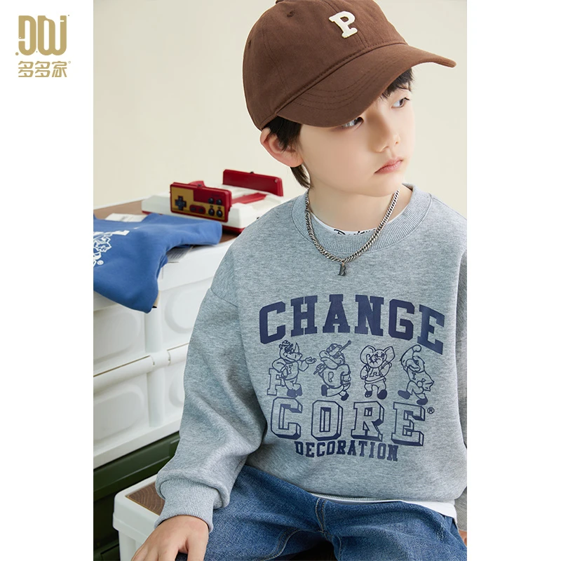 多多家5937潮男童中大童复古运动小动物圆领卫衣