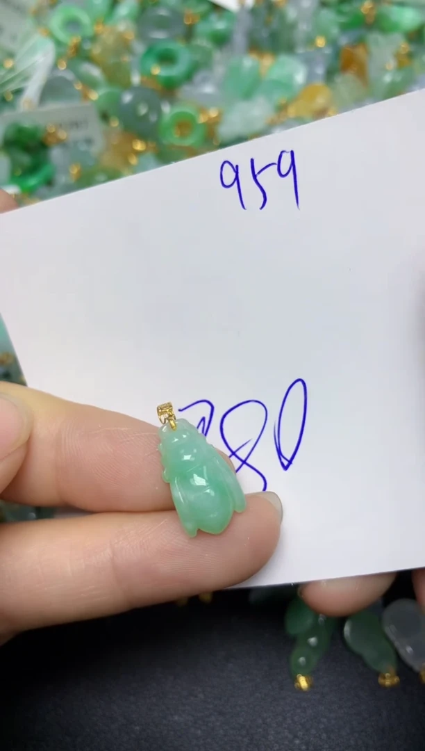 【闪购商品】翡翠颈饰18K金镶嵌    天然翡翠A货