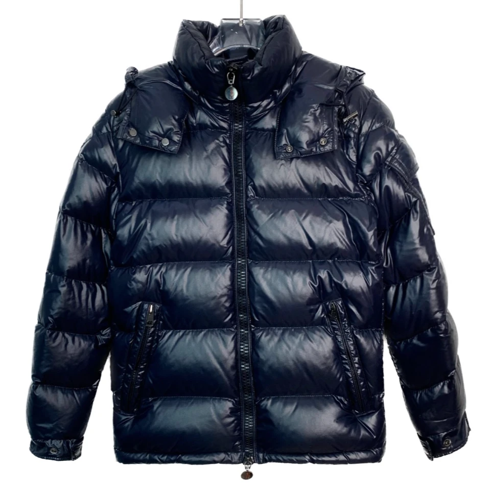 99新 005636 Moncler 蒙口 徽标贴饰连帽绗缝羽绒服拉链外套 00码