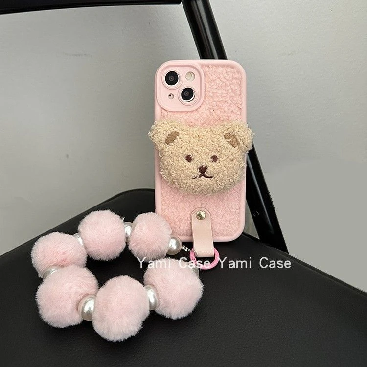 秋冬毛绒绒粉咖小熊适用苹果16promax手机壳iPhone15全包14手拎13