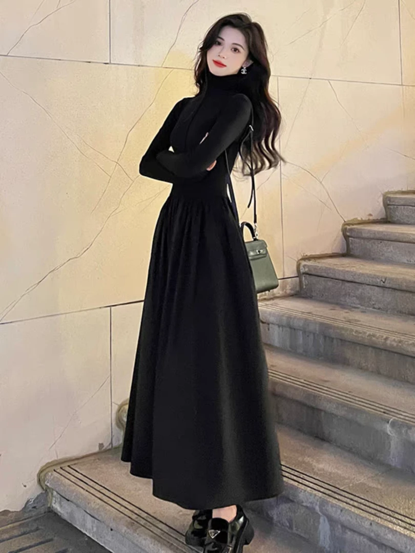 赫本风收腰显瘦黑色长袖连衣裙新款秋装秋冬高级感气质女神范长裙