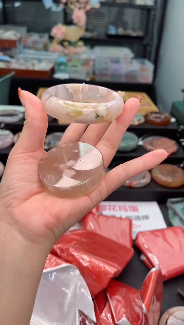 【闪购商品】石英质玉手镯未镶嵌54圈口（赠品镯心）3539024