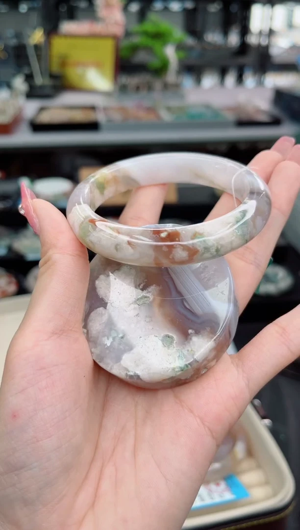 【闪购商品】石英质玉手镯未镶嵌58圈口（赠品镯心）3590268