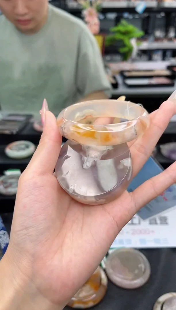 【闪购商品】石英质玉手镯未镶嵌59圈口（赠品镯心）1413218