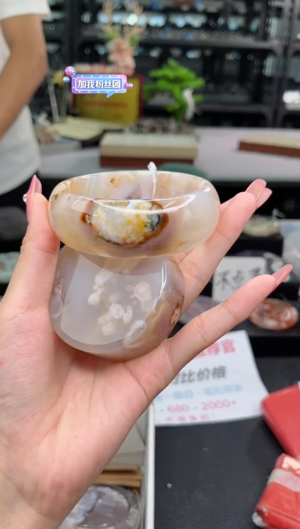 【闪购商品】石英质玉手镯未镶嵌62圈口（赠品镯心）1538424