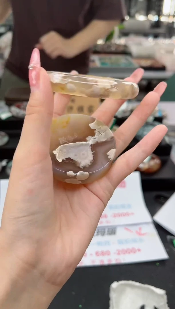 【闪购商品】石英质玉手镯未镶嵌63圈口（赠品镯心）3452127