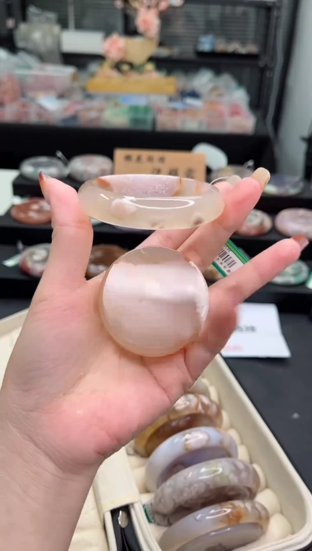 【闪购商品】石英质玉手镯未镶嵌53圈口(赠品镯心)3456027