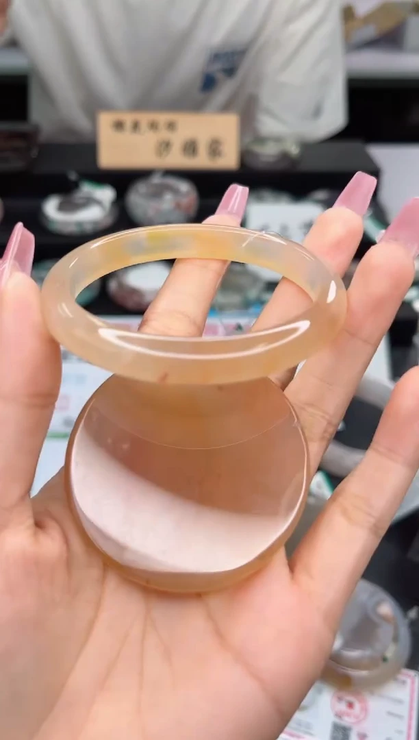 【闪购商品】石英质玉手镯未镶嵌58圈口（赠品镯心）1503608