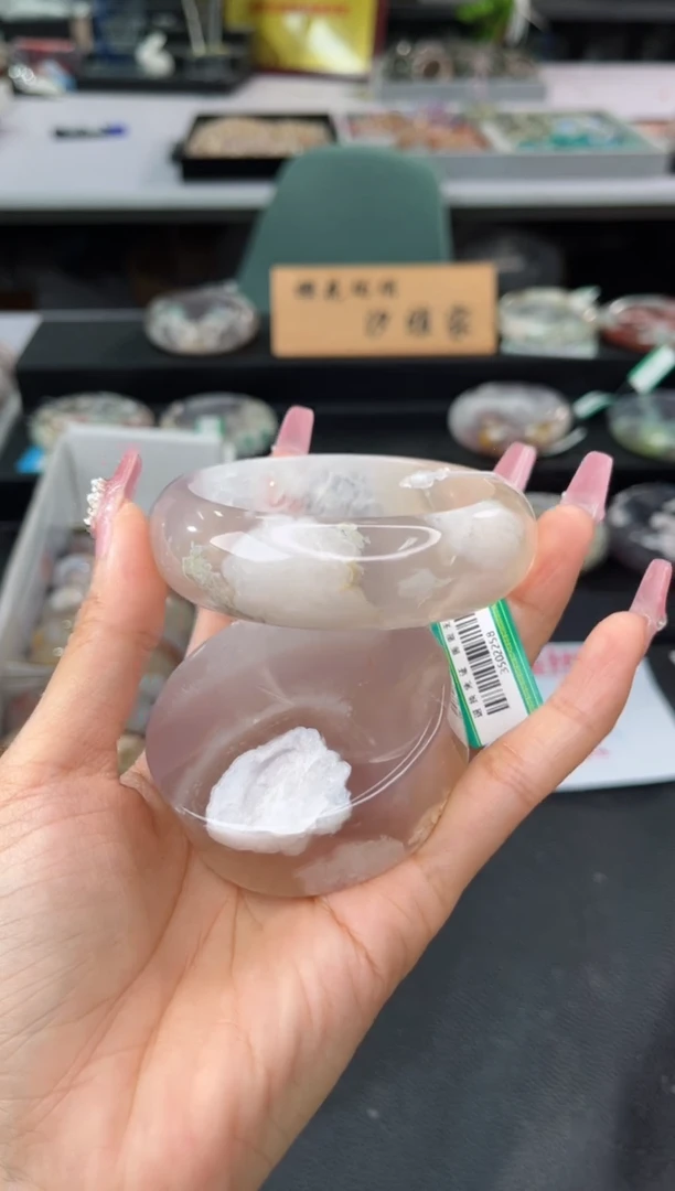 【闪购商品】石英质玉手镯未镶嵌61圈口（赠品镯心）3502258