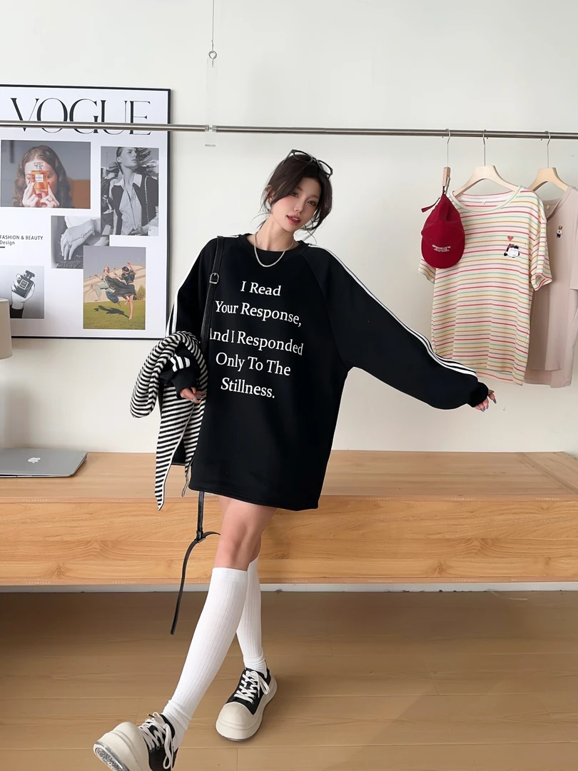 2025春季宽松条纹肩条慵懒长款圆领大码时尚潮流长袖款930