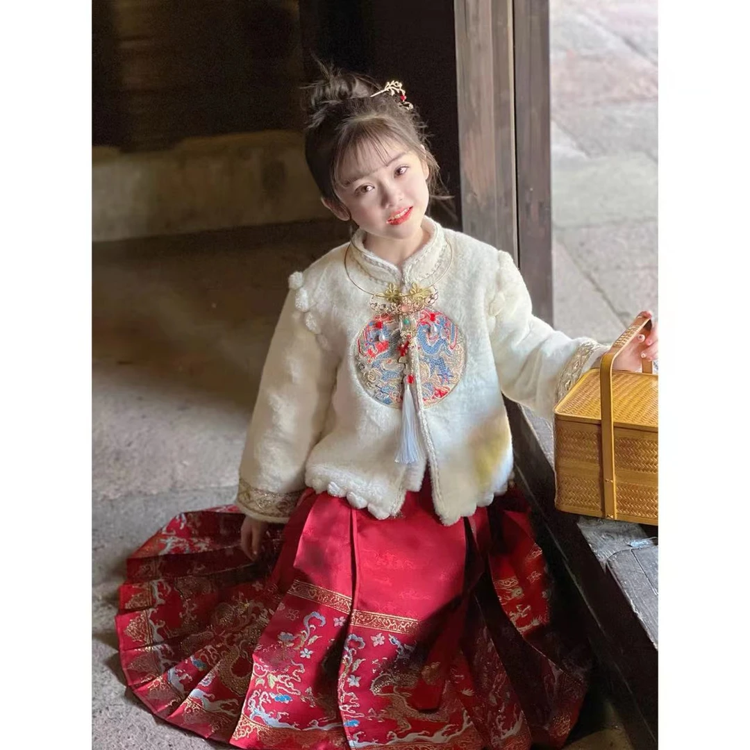云水荷-女童冬装新款马面裙公主裙加绒加棉汉服套装
