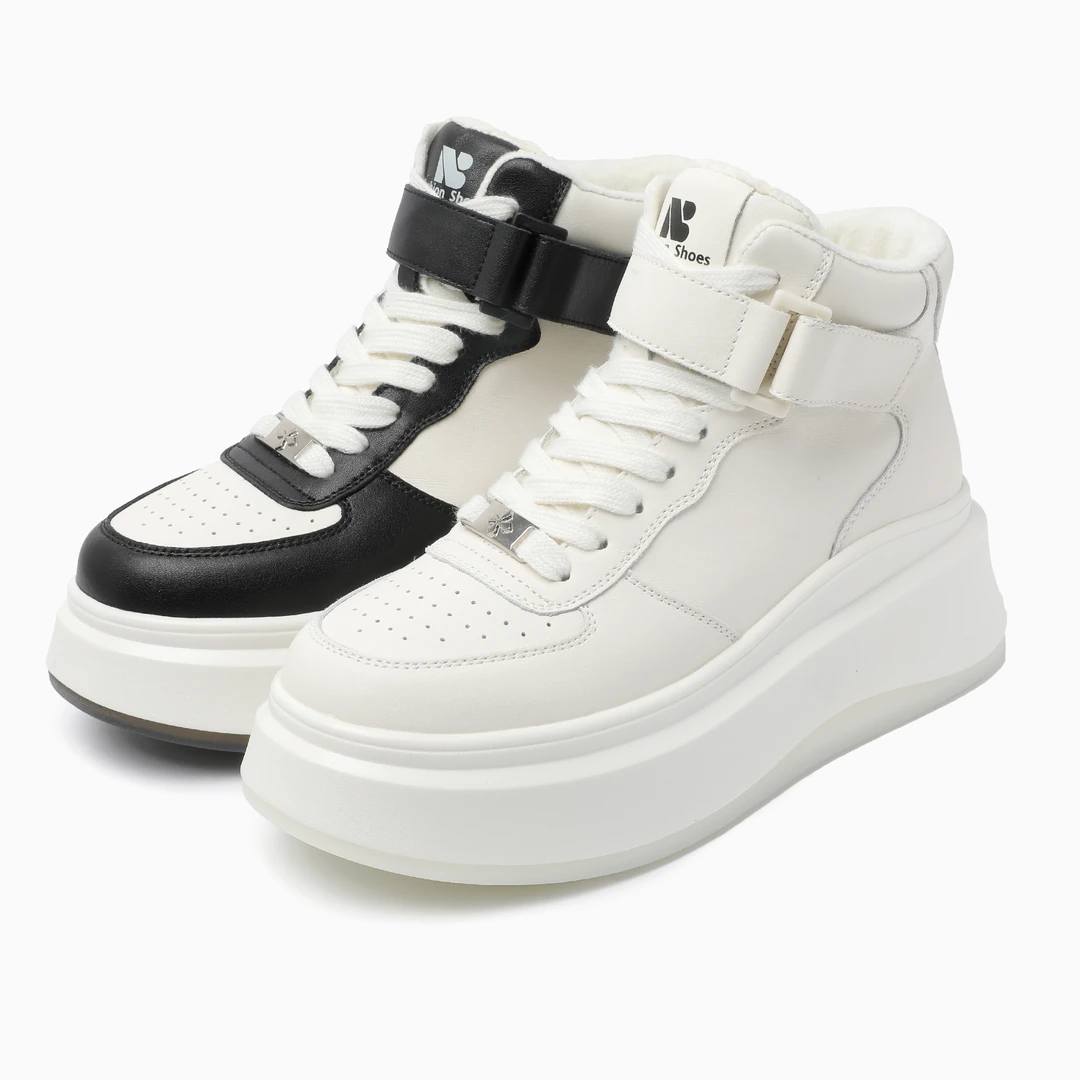 小小苏潮走秀厚底休闲小白鞋网红时尚外穿百搭女士夏季透气潮流