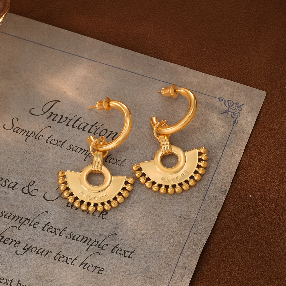 铜合金耳饰 一对简约百搭扇形耳钉女，优雅法式复古欧美风时尚