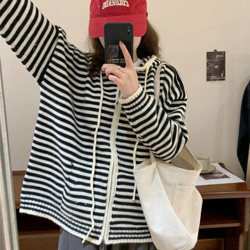 【优选推荐】条纹连帽拉链针织开衫女2025春季新款韩系慵懒风宽松百