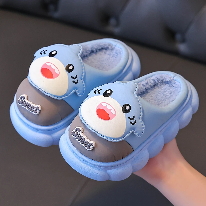 新款秋冬季儿童棉拖鞋女童皮面防水防滑居家室内男童保暖宝宝拖鞋
