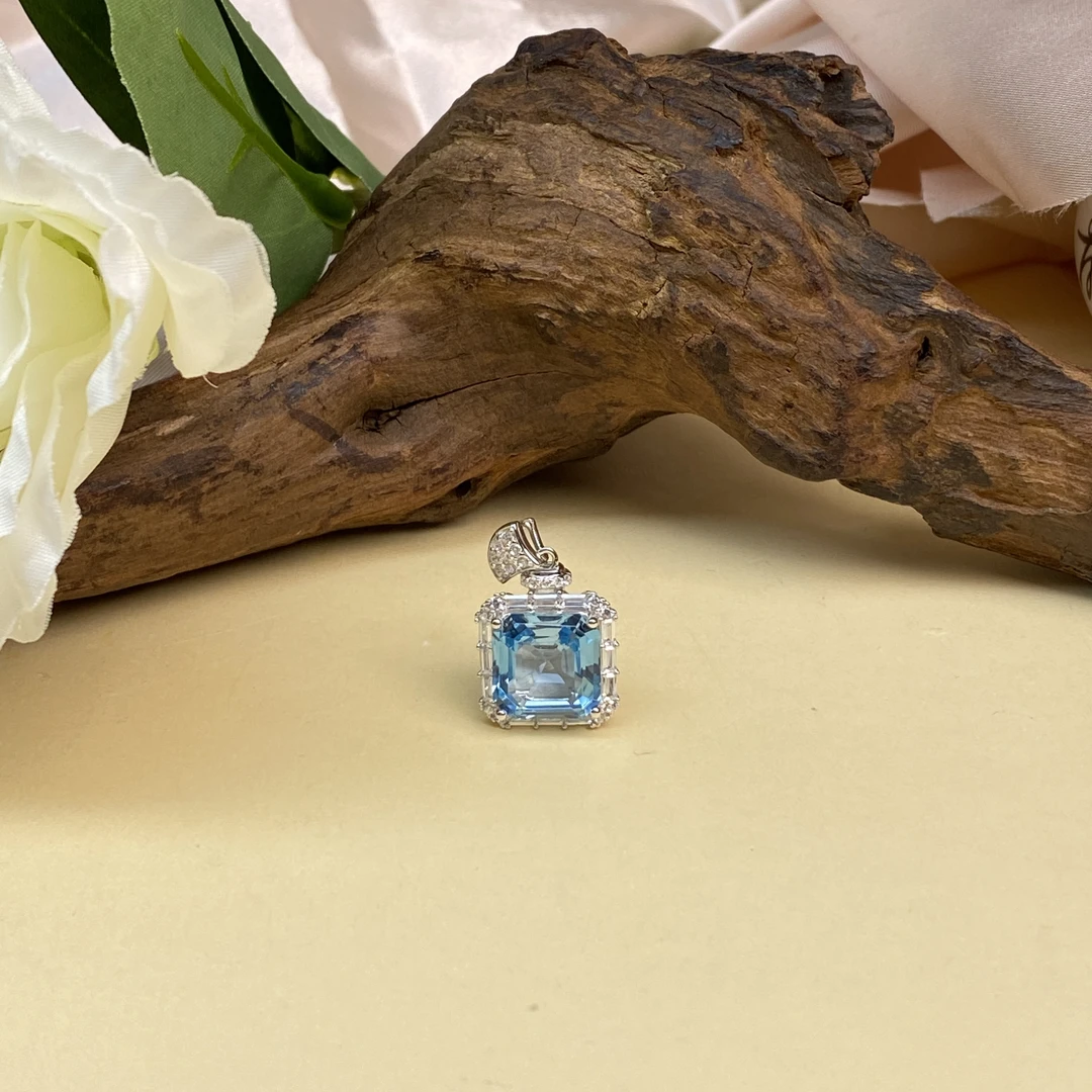 【小北严选】S925银镶嵌托帕石方糖吊坠26-17H161X171【约12*12mm】