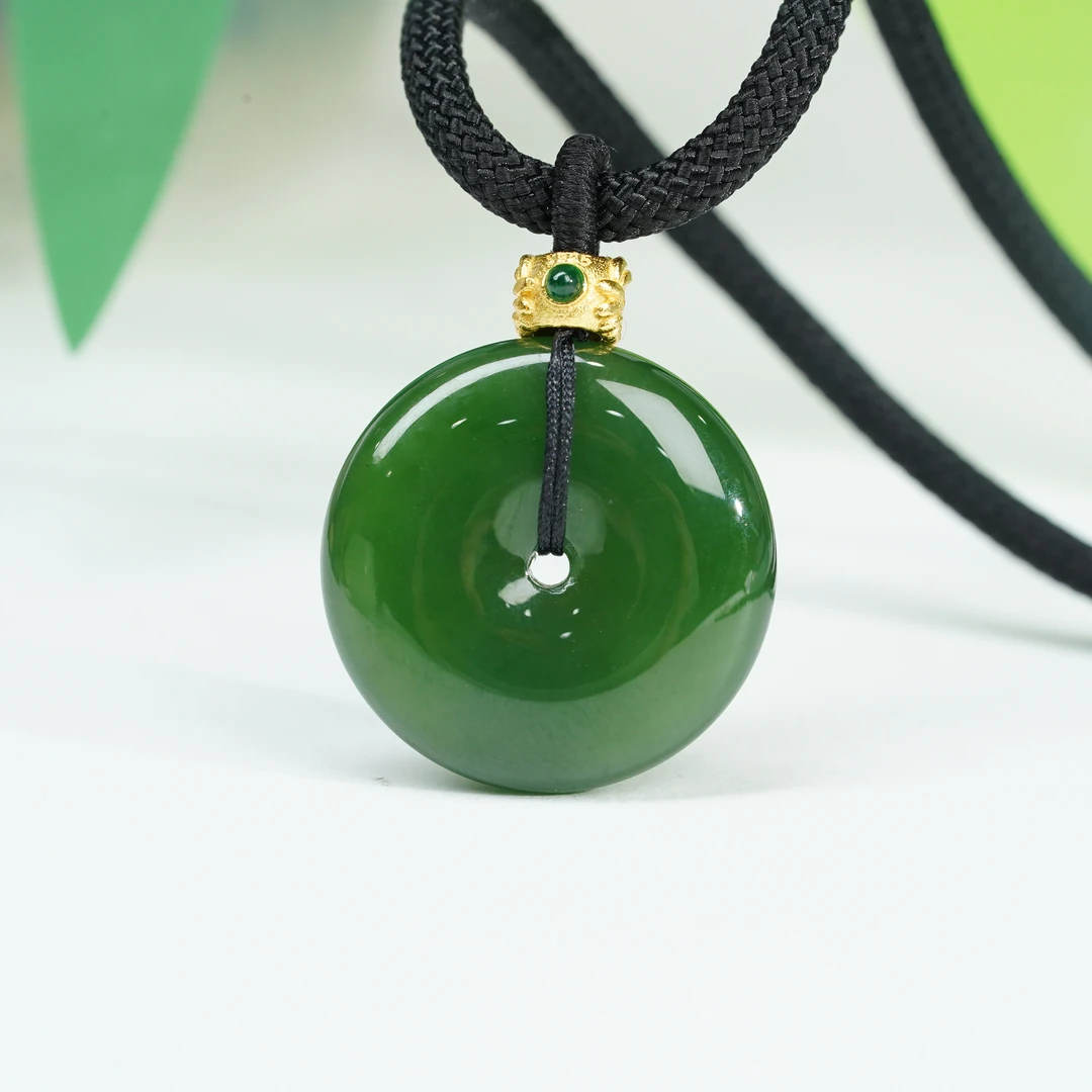 【小北好物】和田玉吊坠-17QH54X136【多样性发一件】约19*19mm带绳