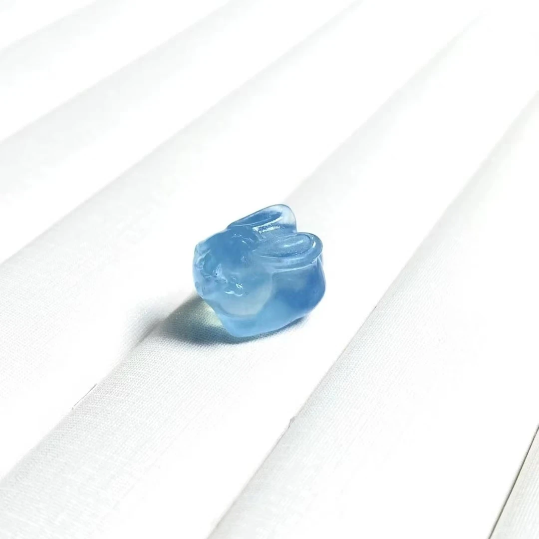 14mm海蓝宝兔子通孔配件一颗（多样性发一）   默认天然杂裂矿点