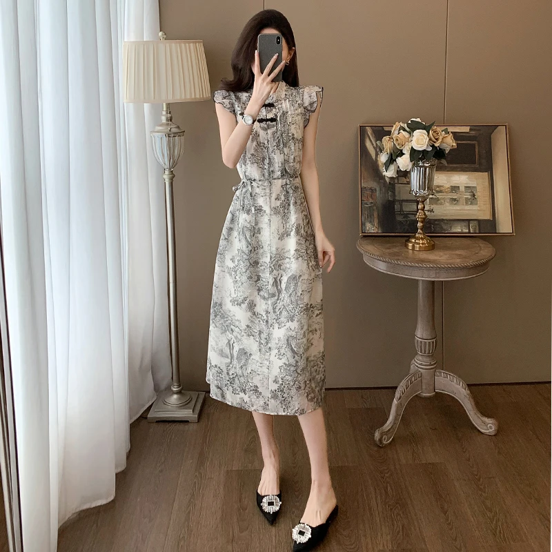 法式小众时尚设计感气质显瘦女装连衣裙夏季新款收腰减龄小花裙子