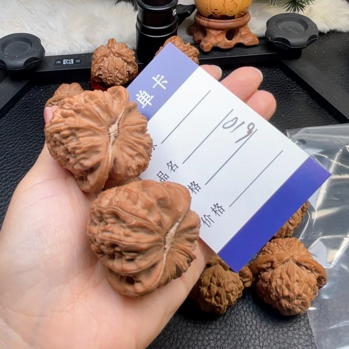 文玩核桃吊坠零****8白狮子➕图图