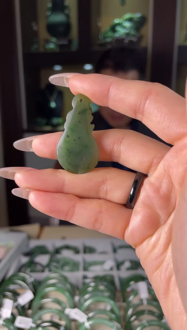 【闪购商品】和田玉吊坠未镶嵌吊坠