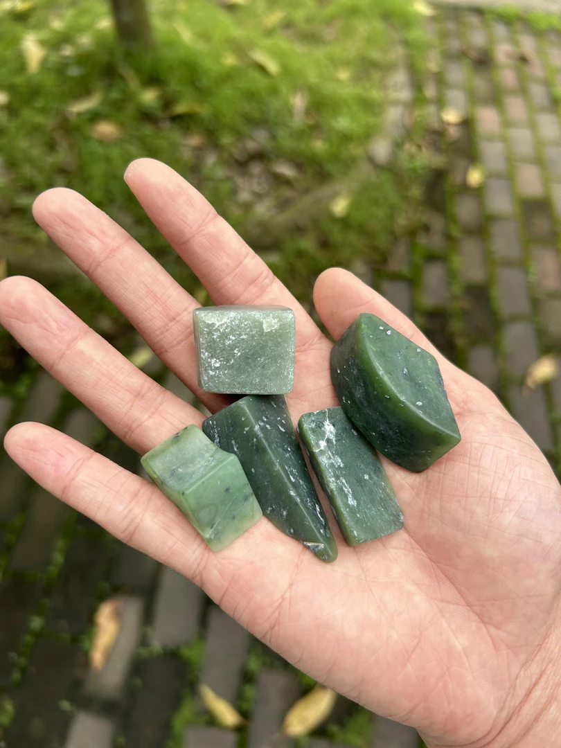 天然和田玉碧玉矿标小把件形状多样性发货