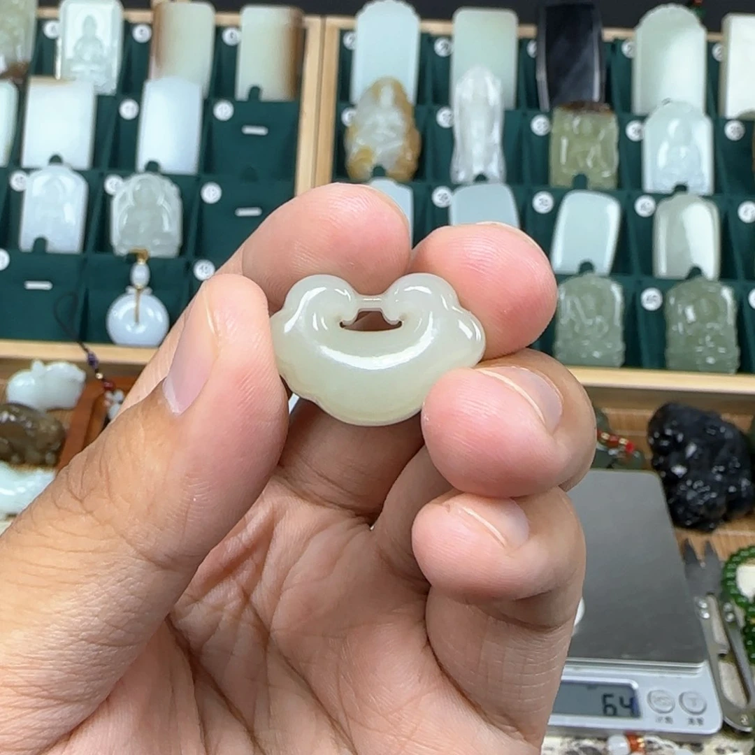 和田玉挂件未镶嵌