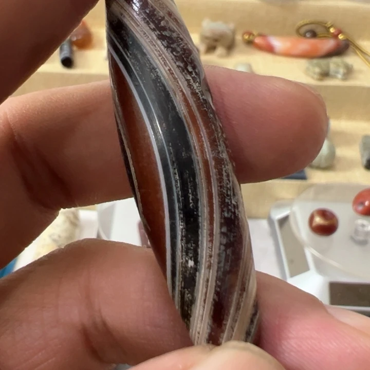 和田玉（糖玉）挂件未镶嵌玲*哥