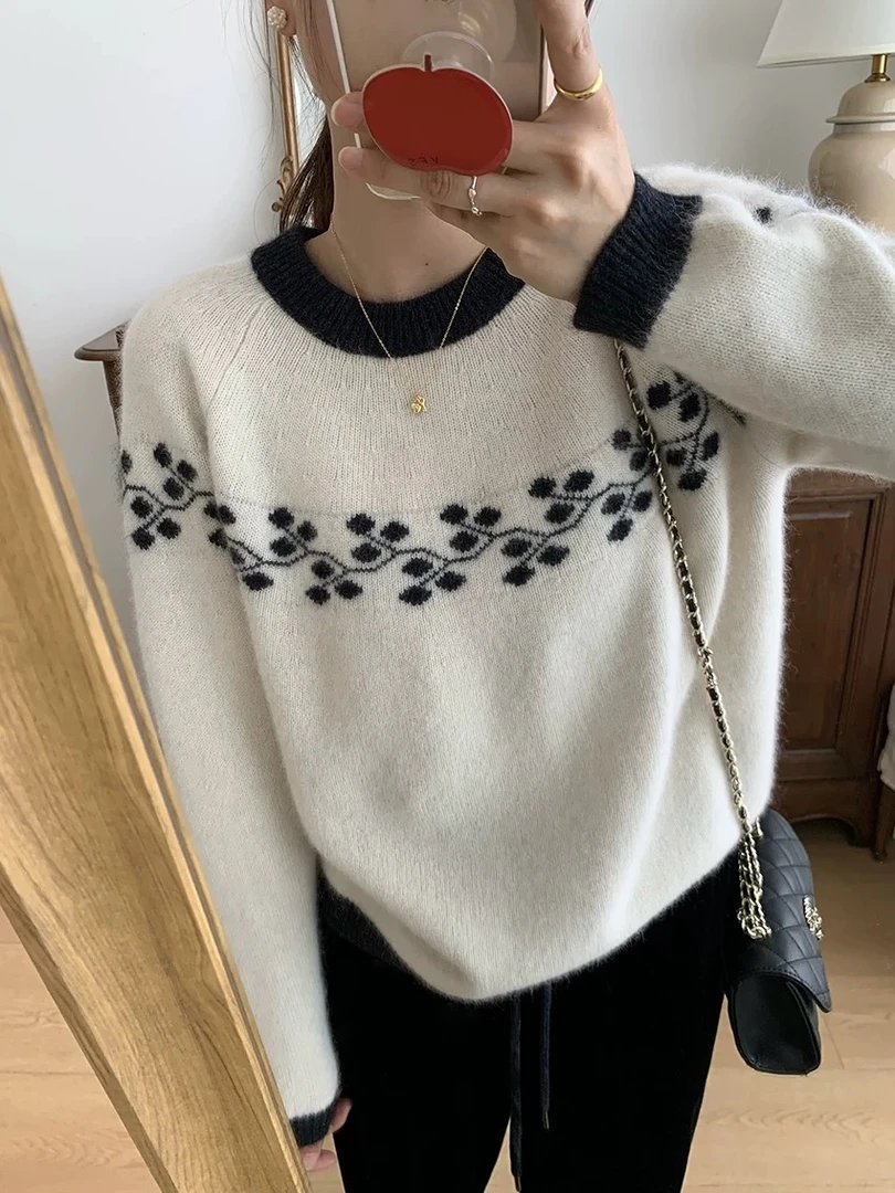 「米色梅花」法式慵懒风宽松显瘦圆领毛衣女气质套头毛针织衫