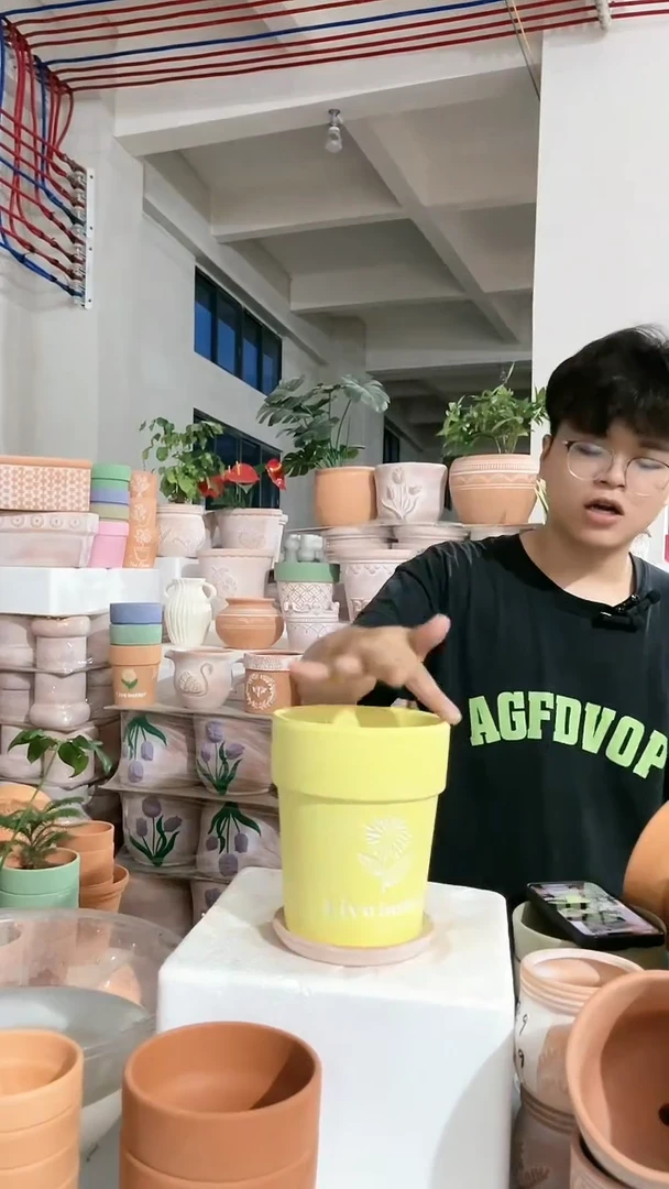 【闪购商品】红陶20CM以下柠檬黄向日葵14-16【送白色底托】