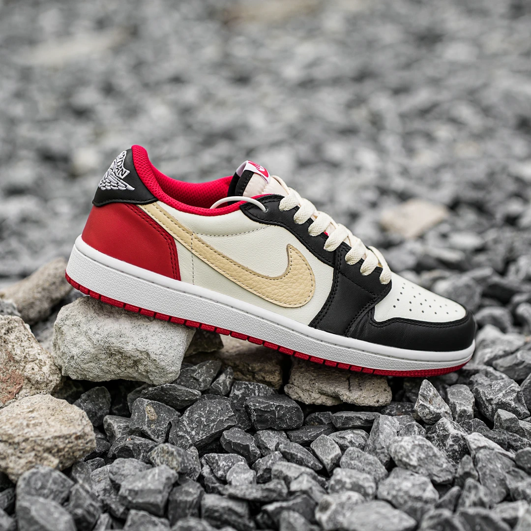 NIKE/耐克【定制球鞋】Air Jordan 1 芝加哥红黑低帮潮流休闲运动鞋