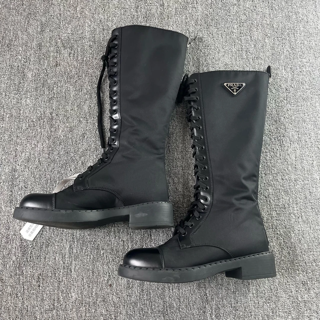 Prada/普拉达 圆头系带高帮靴 38码/0280